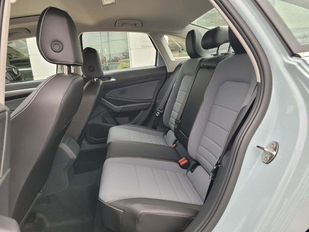 New 2026 Volkswagen Jetta 1.5T SE Sedan