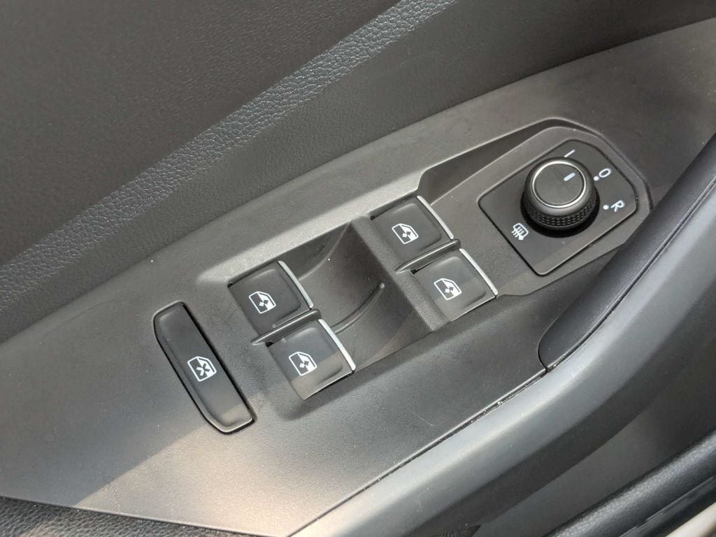 2026 Volkswagen Jetta Sport - Photo 26