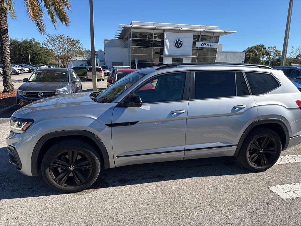 2023 Volkswagen Atlas V6 SEL R-Line photo 4