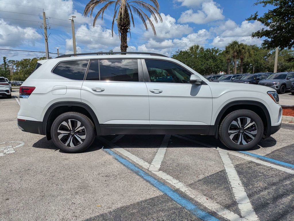 2026 Volkswagen Atlas SE - Photo 7