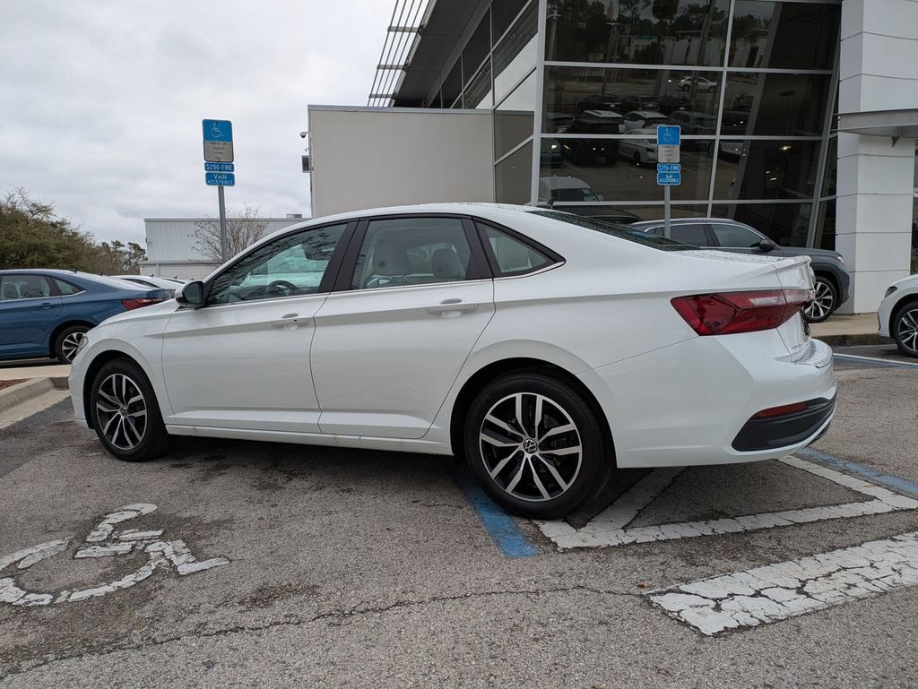 New 2026 Volkswagen Jetta 1.5T SE Sedan