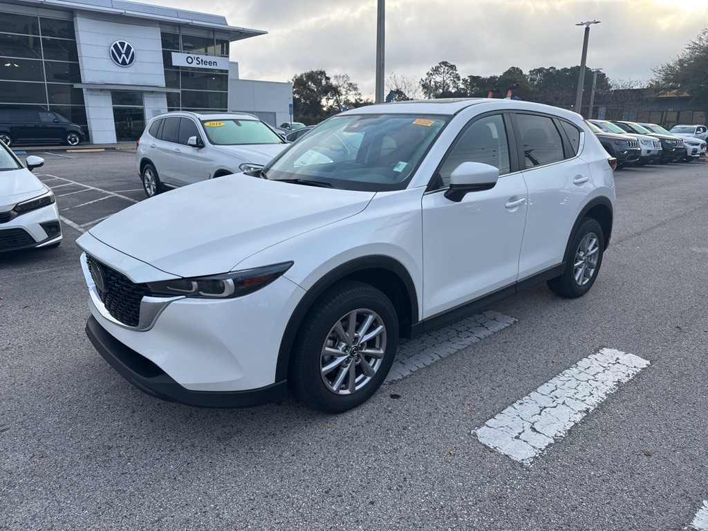 2023 Mazda CX-5 S Preferred package's photo