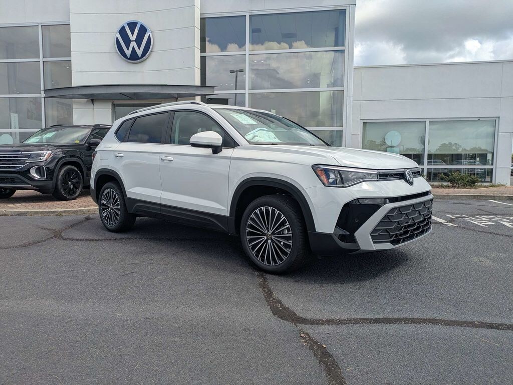New 2026 Volkswagen Taos 1.5T SE SUV