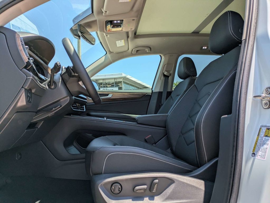 New 2026 Volkswagen Atlas 2.0T SE w/Technology SUV
