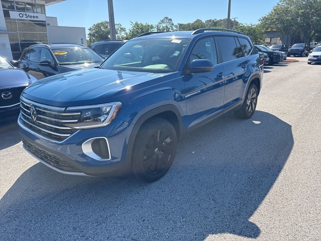 Used 2025 Volkswagen Atlas 2.0T SE w/Technology SUV