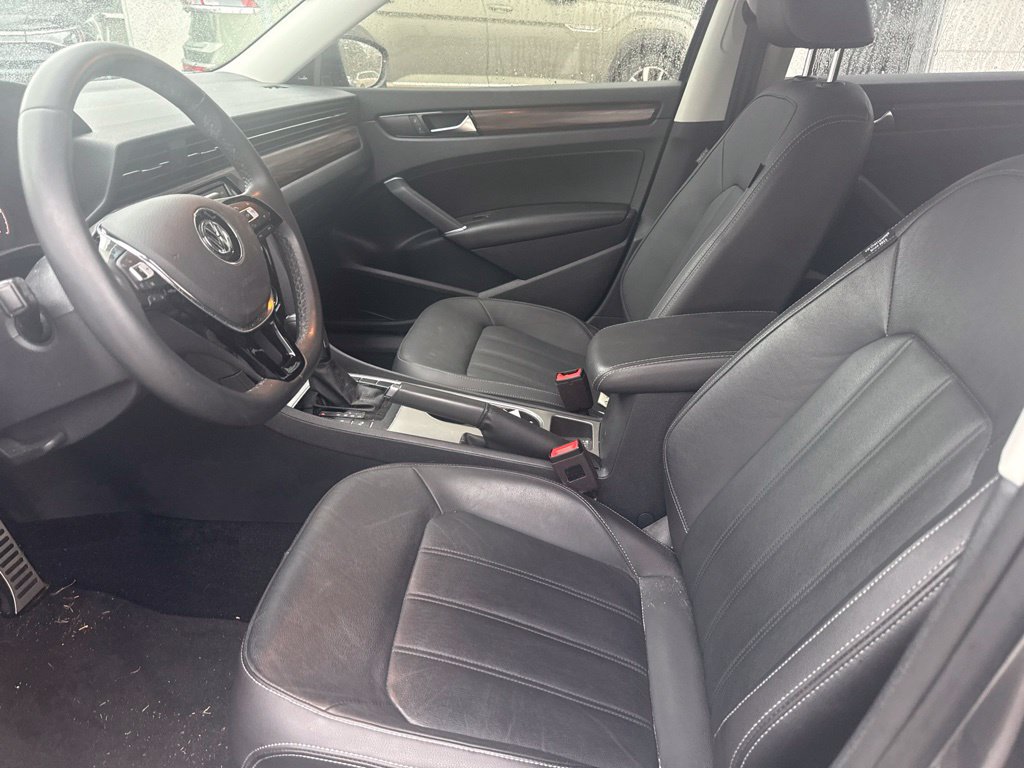 Used 2022 Volkswagen Passat 2.0T Limited Edition Sedan