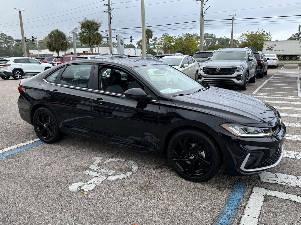 2026 Volkswagen Jetta SE - Photo 17
