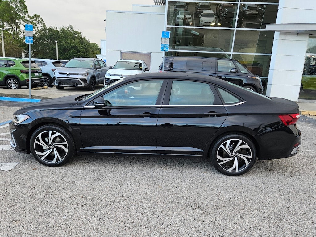 New 2026 Volkswagen Jetta 1.5T SEL Sedan
