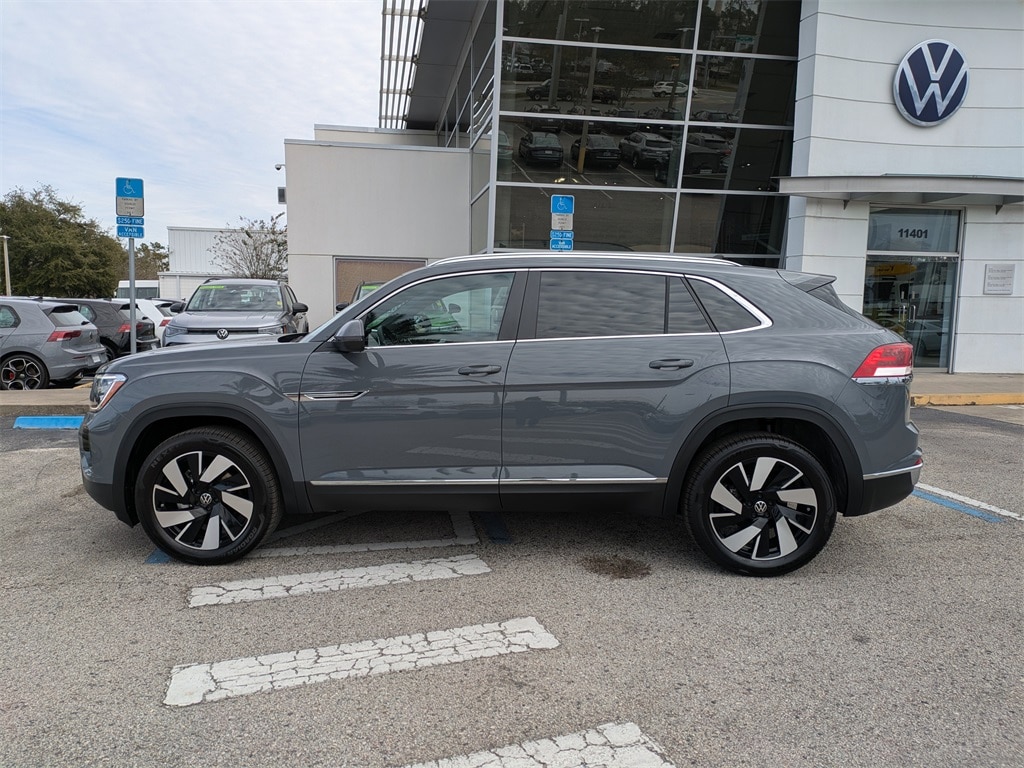 New 2026 Volkswagen Atlas Cross Sport 2.0T SEL Premium R-Line SUV