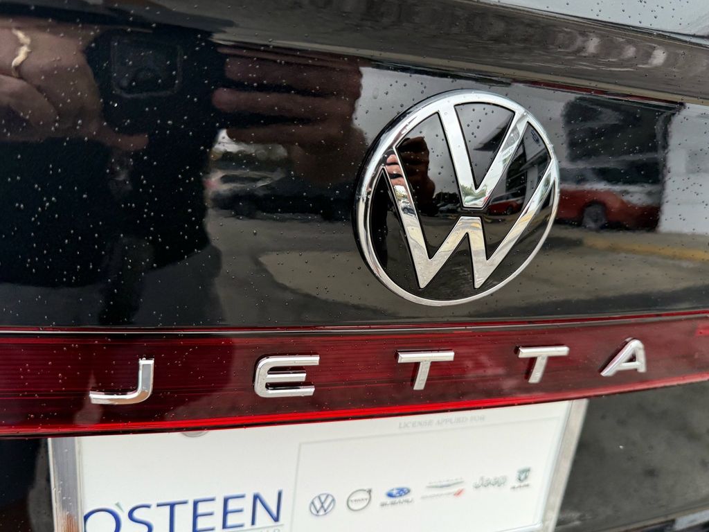 2026 Volkswagen Jetta SE - Photo 12