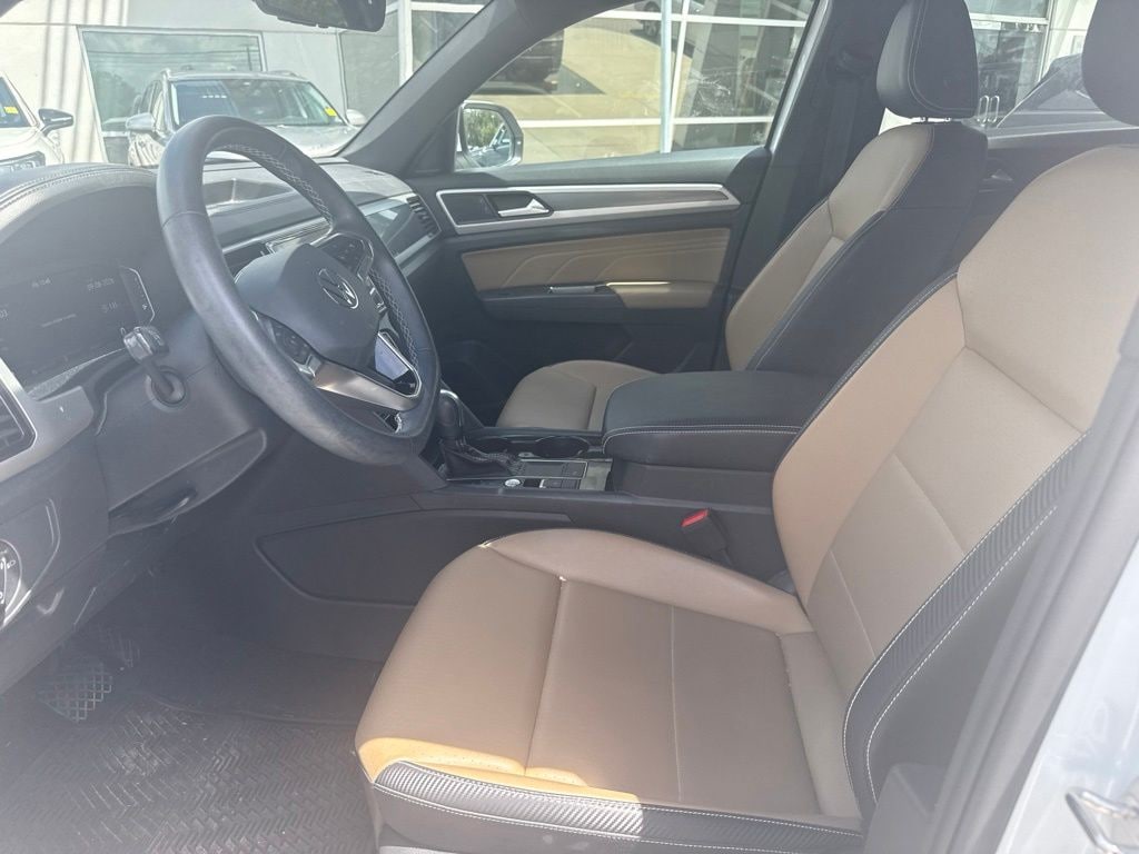 Used 2023 Volkswagen Atlas Cross Sport 2.0T SE w/Technology SUV