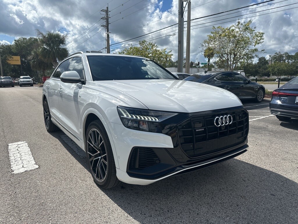 2023 Audi Q8 55 Premium photo 4