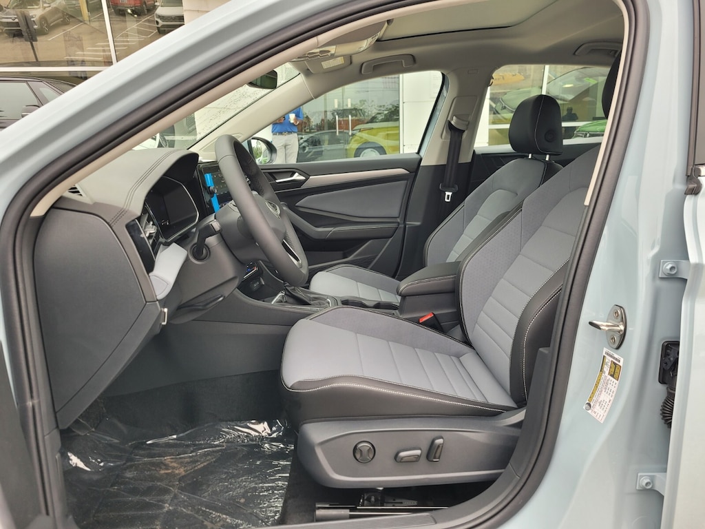 New 2026 Volkswagen Jetta 1.5T SE Sedan