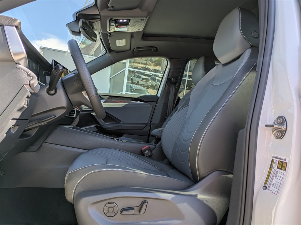 New 2026 Volkswagen Tiguan 2.0T SE R-Line Black SUV