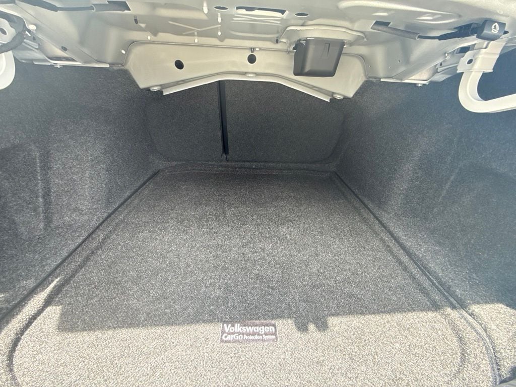 2026 Volkswagen Jetta Sport - Photo 28