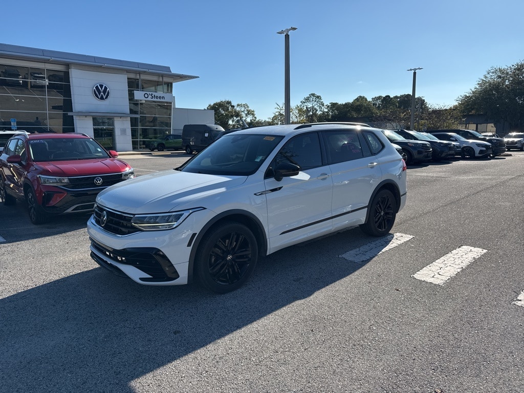 Used 2022 Volkswagen Tiguan 2.0T SE R-Line Black SUV