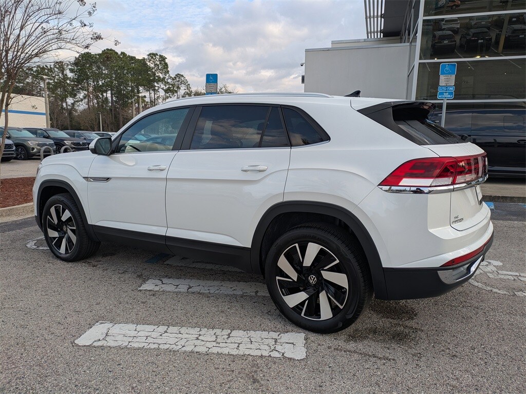 New 2026 Volkswagen Atlas Cross Sport 2.0T SE w/Technology SUV