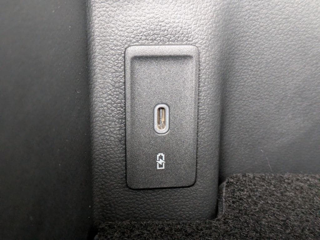 2026 Volkswagen Atlas SE w/Tech - Photo 32