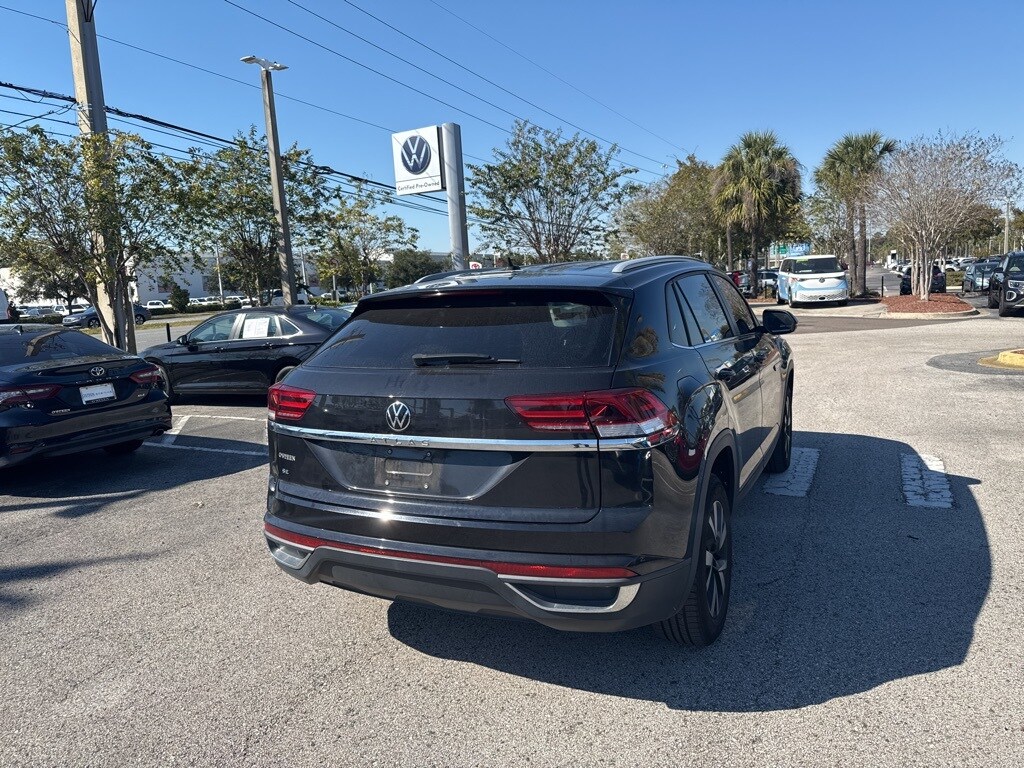 Used 2022 Volkswagen Atlas Cross Sport 2.0T SE SUV