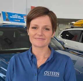 Staff member Caitlin R. from ID_9cd4f7