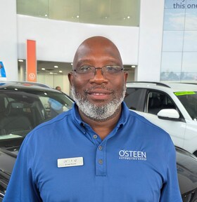 Staff member EZ R. from ID_c20a0b