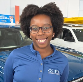 Staff member Trinity from ID_5bf669