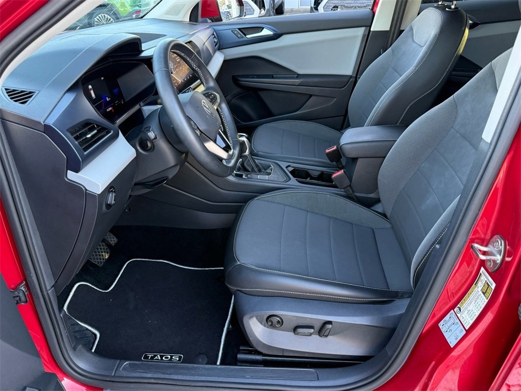 Used 2022 Volkswagen Taos 1.5T SE SUV