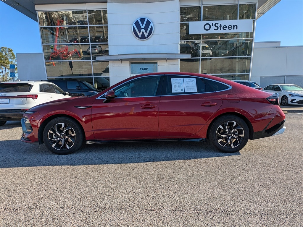 Used 2025 Hyundai Sonata SEL Sedan
