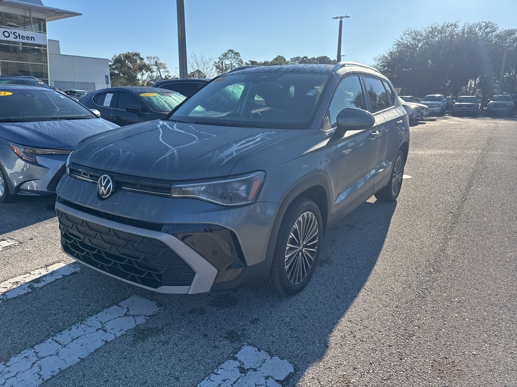 Used 2025 Volkswagen Taos 1.5T SE SUV