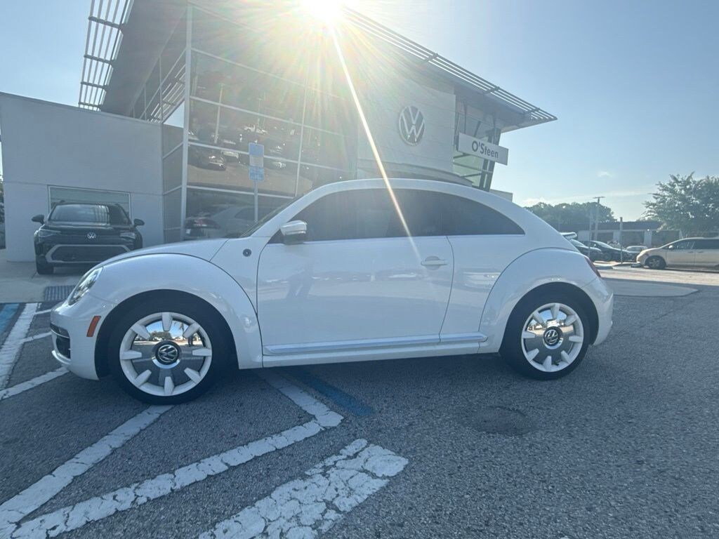 Used 2019 Volkswagen Beetle 2.0T Final Edition SEL Hatchback