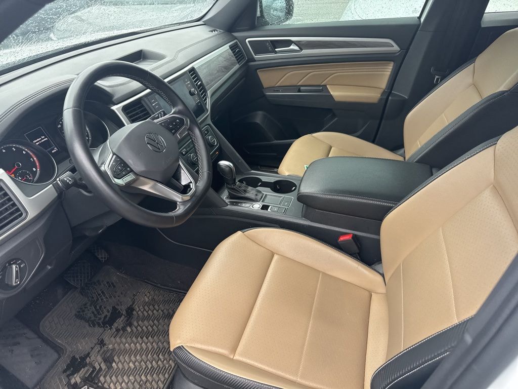 Used 2021 Volkswagen Atlas Cross Sport 2.0T SE w/Technology SUV