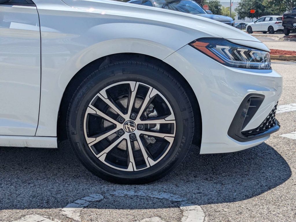 2026 Volkswagen Jetta Sport - Photo 12
