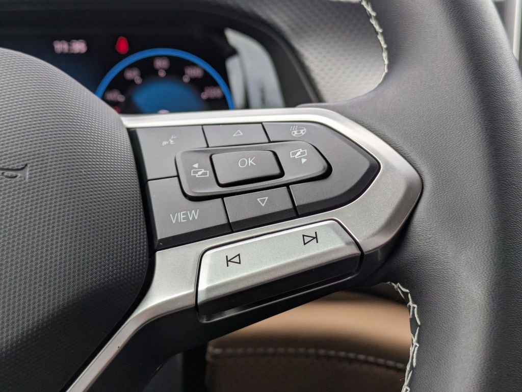 2026 Volkswagen Atlas Cross Sport SEL Premium R-LINE - Photo 38