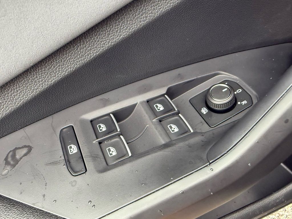 2026 Volkswagen Jetta SE - Photo 39