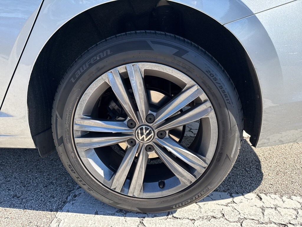 Used 2023 Volkswagen Jetta 1.5T SE Sedan