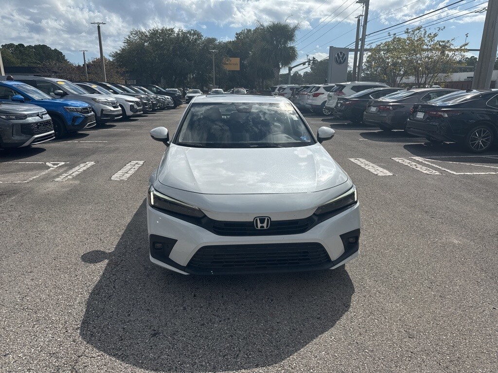 2022 Honda Civic Touring photo 4