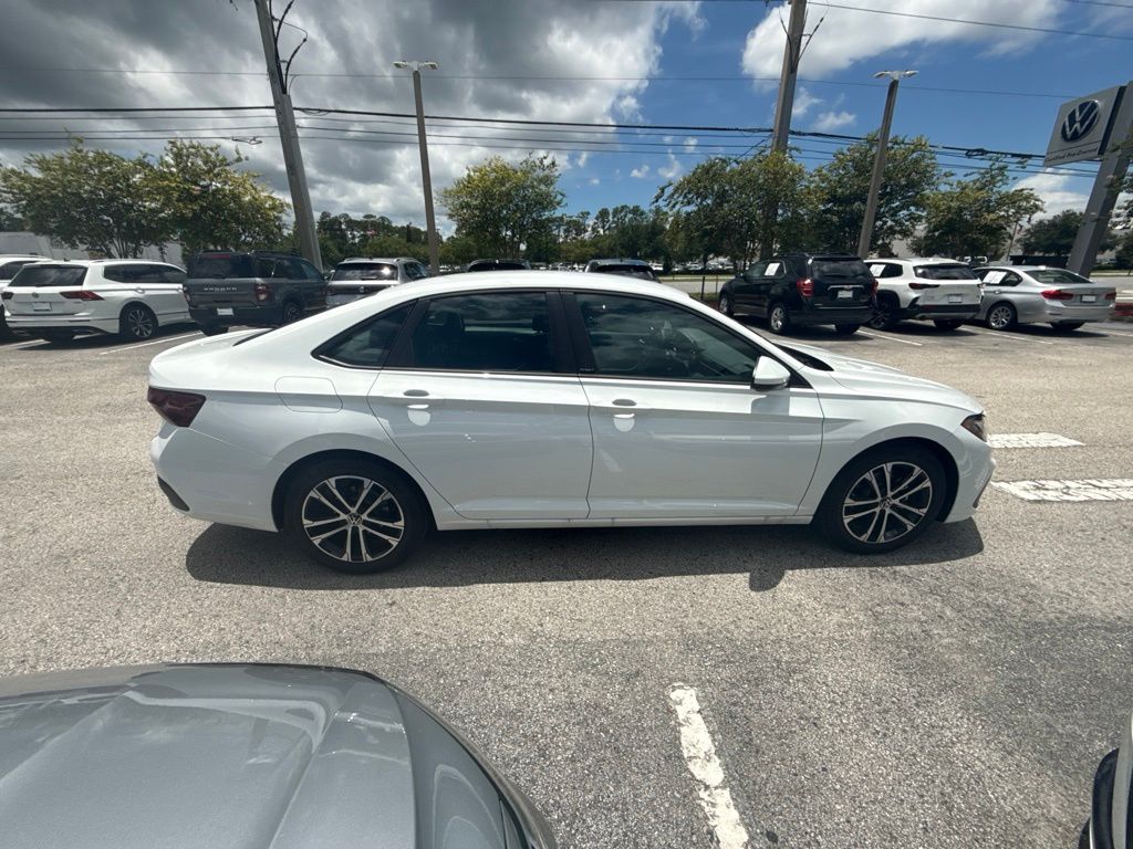 2026 Volkswagen Jetta Sport - Photo 12