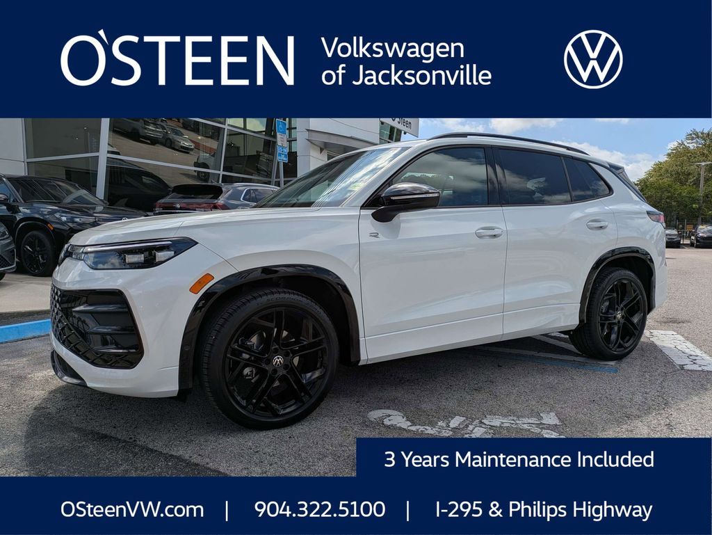 2026 Volkswagen Tiguan 2.0T SE R-Line Black's photo