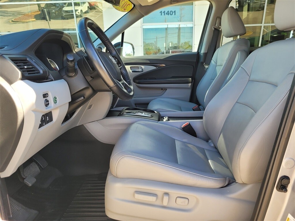 Used 2020 Honda Pilot Touring 7 Passenger FWD SUV