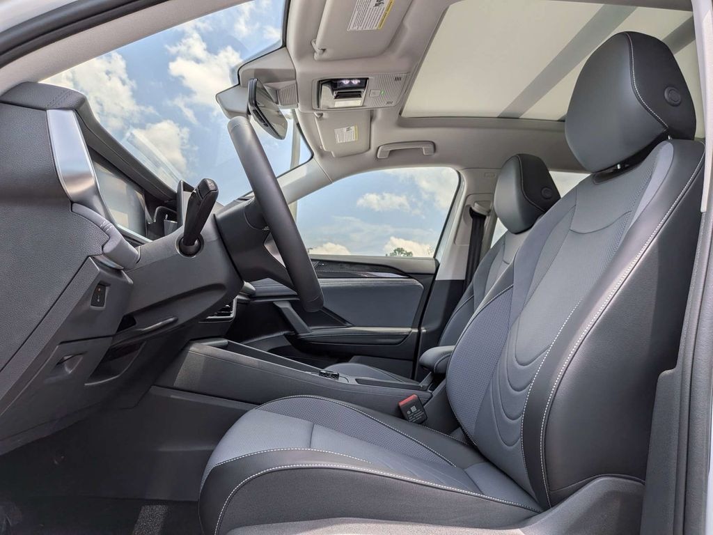 New 2026 Volkswagen Tiguan 2.0T SE SUV