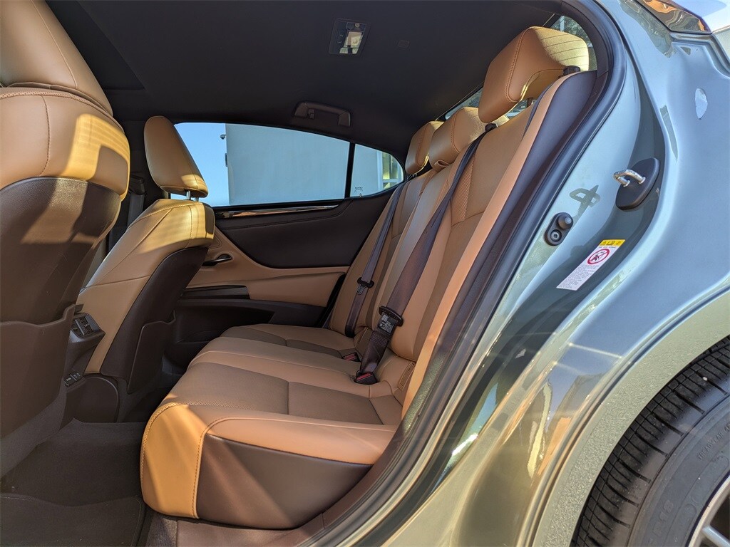 Used 2019 Lexus ES 350 Sedan