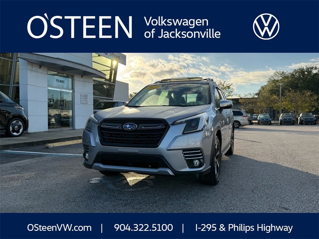 2022 Subaru Forester Touring's photo