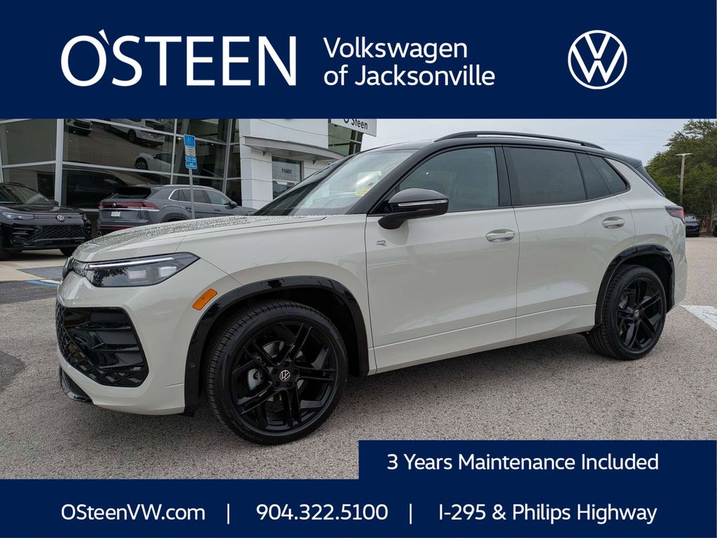 2026 Volkswagen Tiguan 2.0T SE R-Line Black's photo