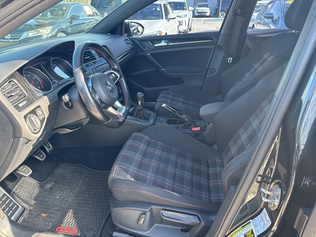 Used 2017 Volkswagen Golf GTI S 4-Door Hatchback