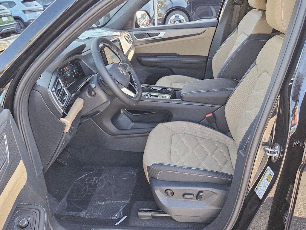 New 2026 Volkswagen Atlas Cross Sport 2.0T SE w/Technology SUV