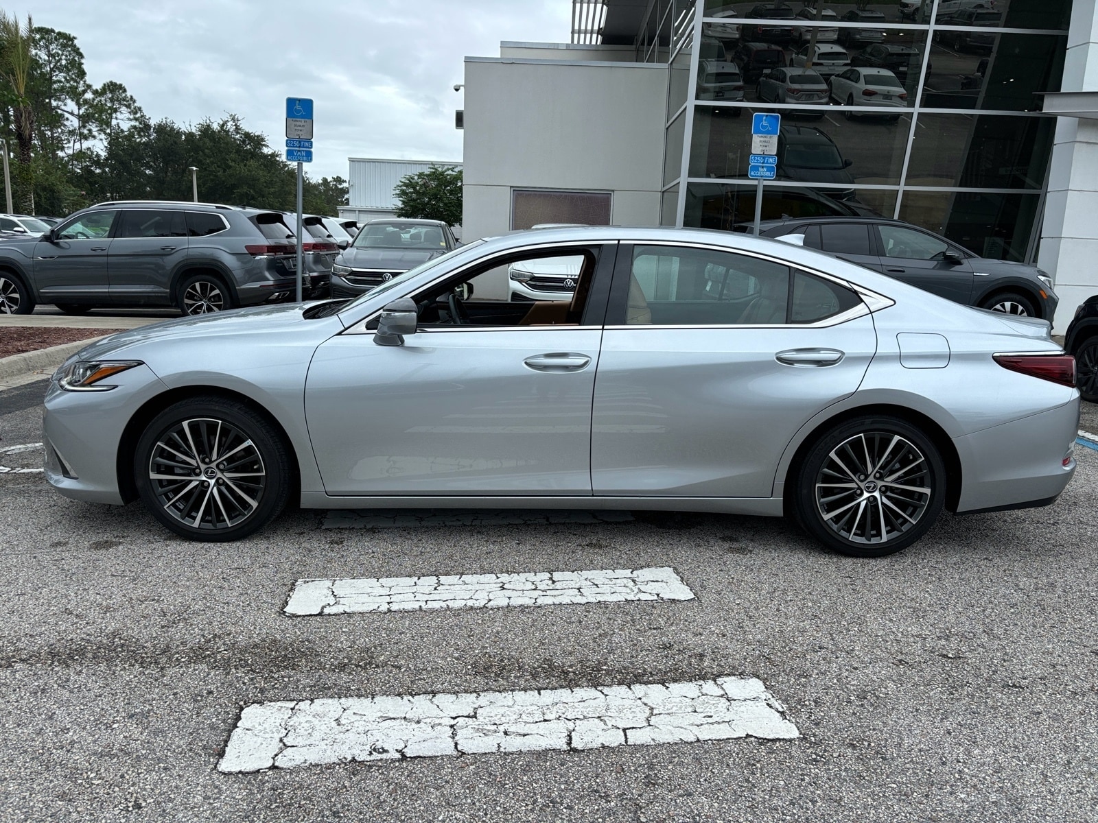 Used 2023 Lexus ES 350 with VIN 58ADZ1B19PU145404 for sale in Jacksonville, FL