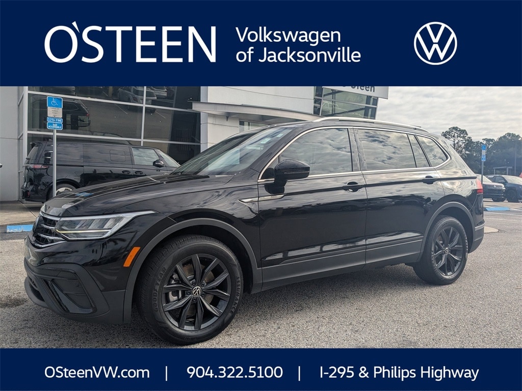 2024 Volkswagen Tiguan SE's photo