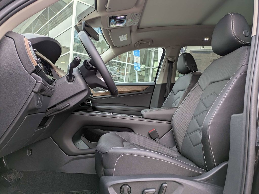 New 2026 Volkswagen Atlas 2.0T SE w/Technology SUV