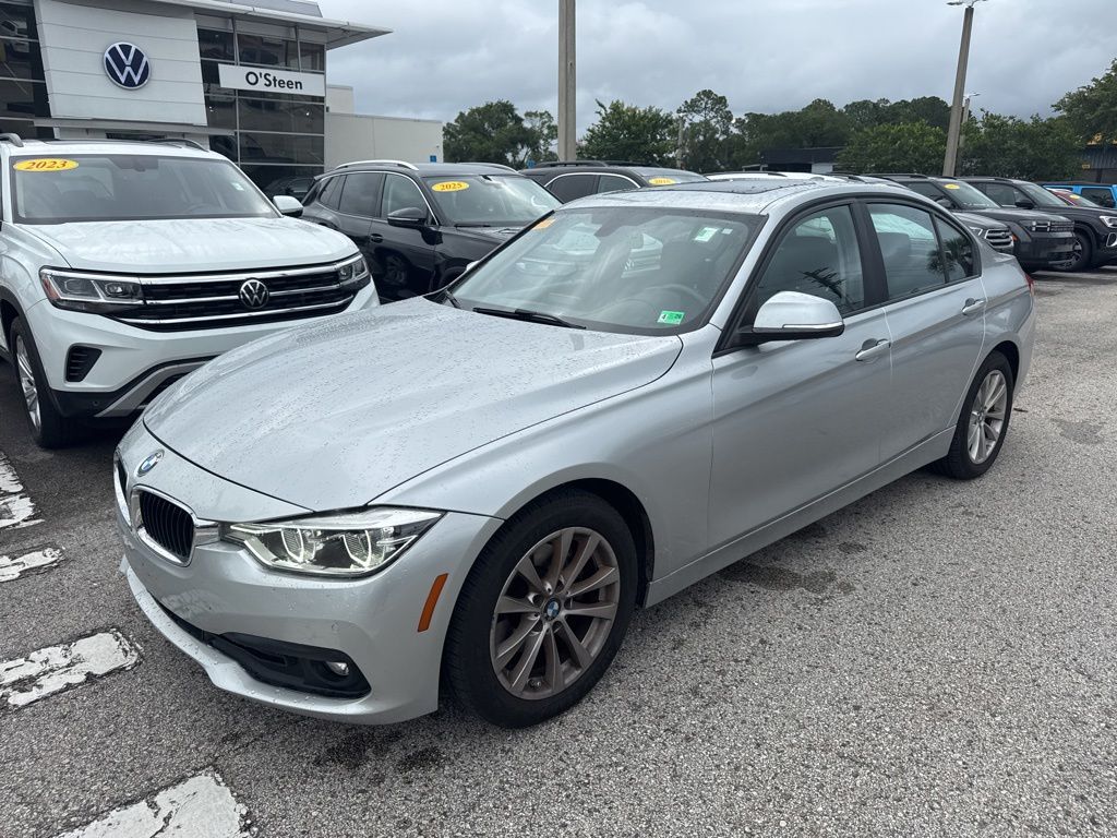 2018 BMW 3 Series 320i xDrive Sedan's photo