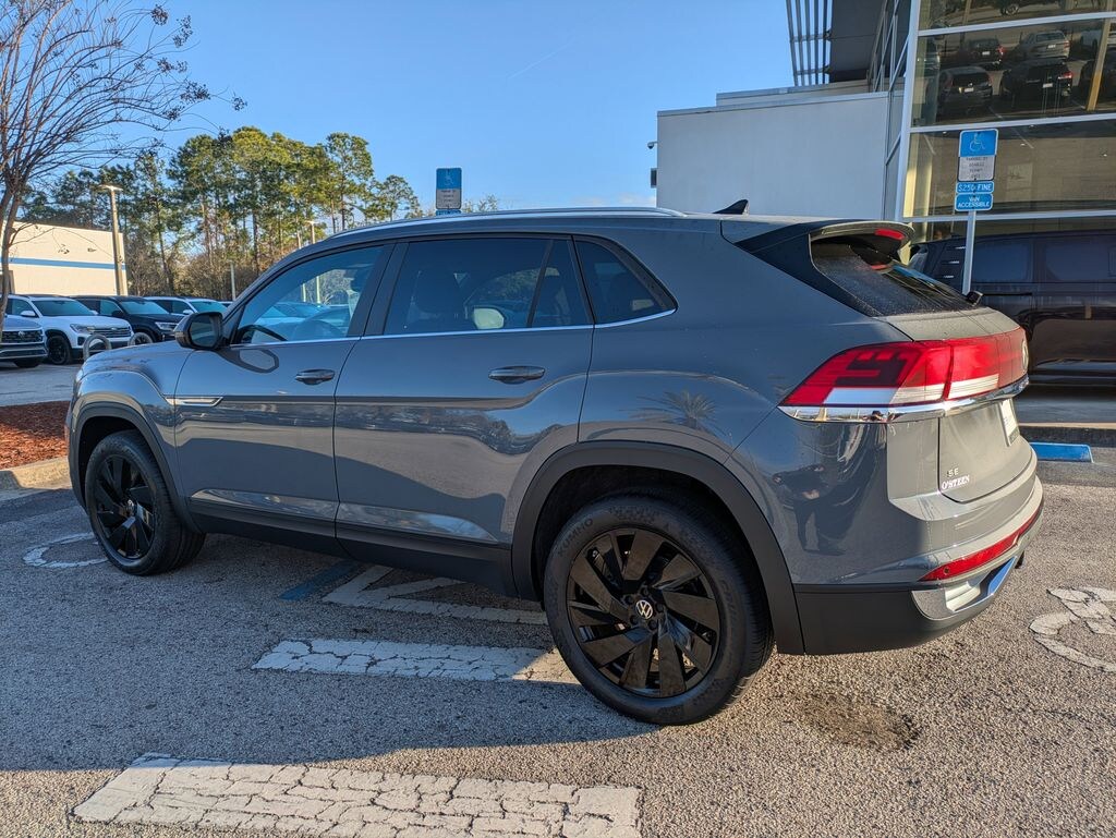 New 2026 Volkswagen Atlas Cross Sport 2.0T SE w/Technology SUV